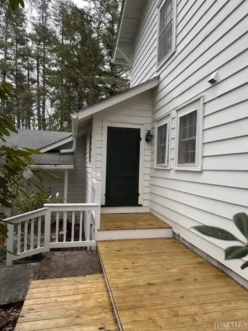 401 N Fifth Street Highlands NC 28741