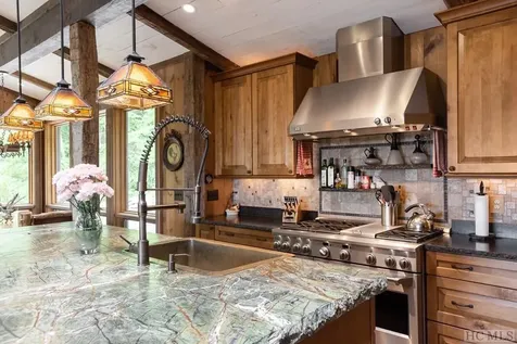 1098 Black Bear Trail Glenville NC 28736