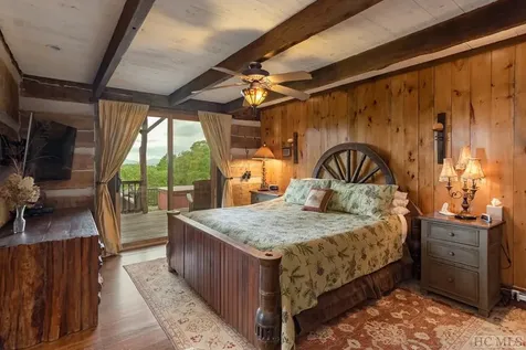 1098 Black Bear Trail Glenville NC 28736