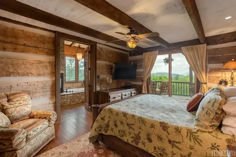 1098 Black Bear Trail Glenville NC 28736