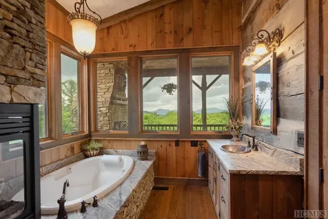 1098 Black Bear Trail Glenville NC 28736