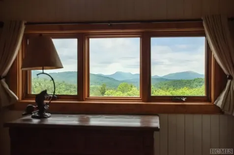 1098 Black Bear Trail Glenville NC 28736