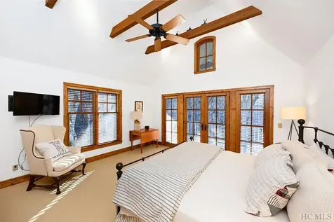 746 Cherokee Trace Cashiers NC 28717