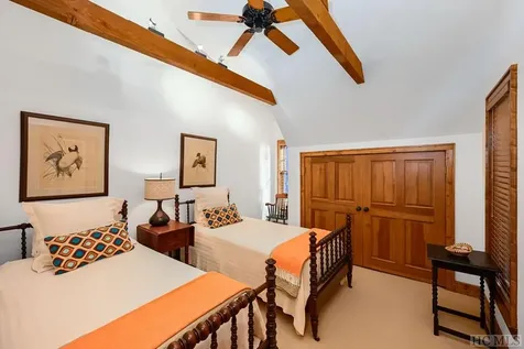746 Cherokee Trace Cashiers NC 28717