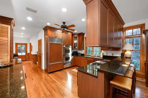 746 Cherokee Trace Cashiers NC 28717