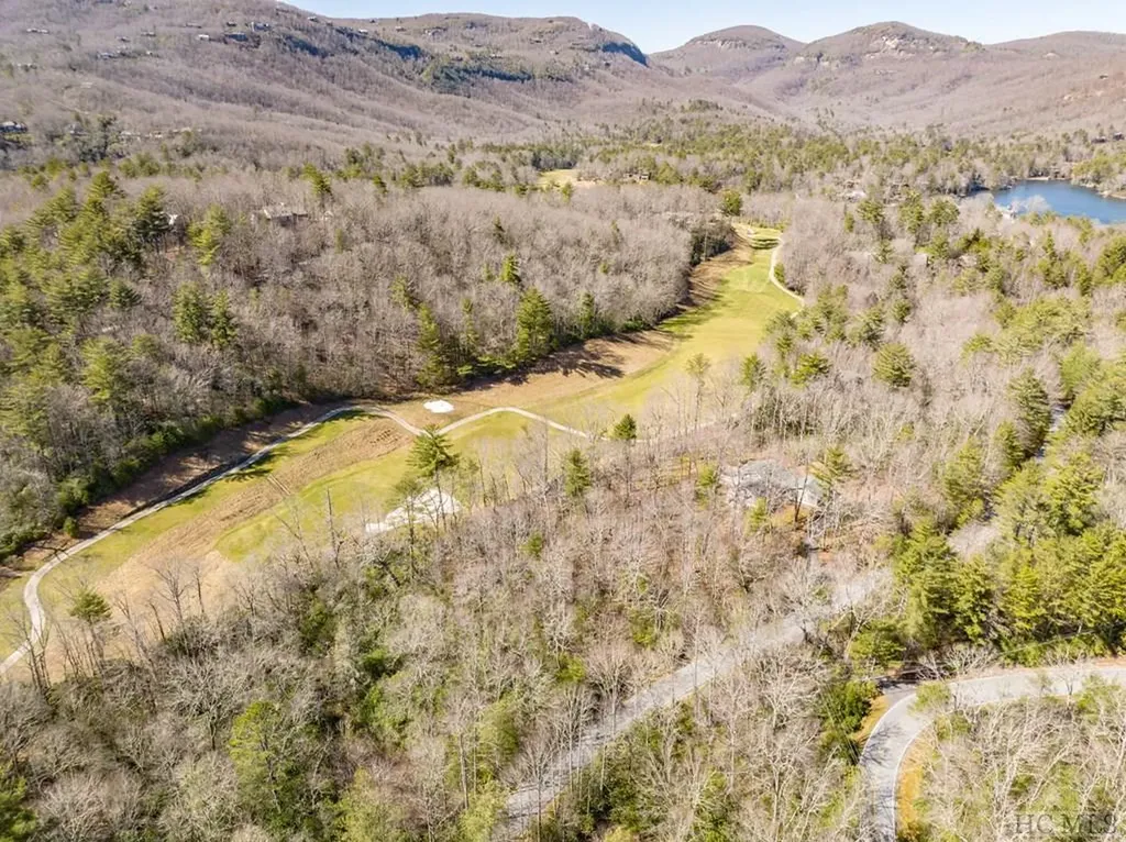 I 12 Seminole Way Lake Toxaway NC 28747