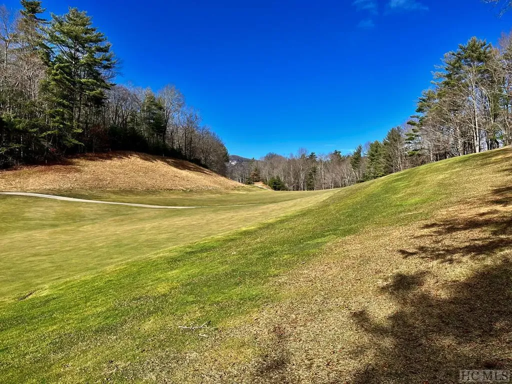 I 12 Seminole Way Lake Toxaway NC 28747