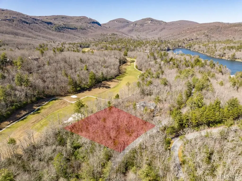 I 12 Seminole Way Lake Toxaway NC 28747