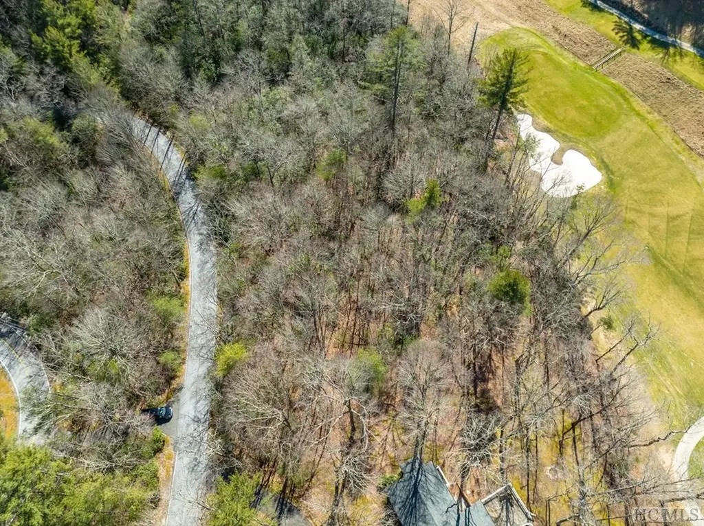 I 12 Seminole Way Lake Toxaway NC 28747