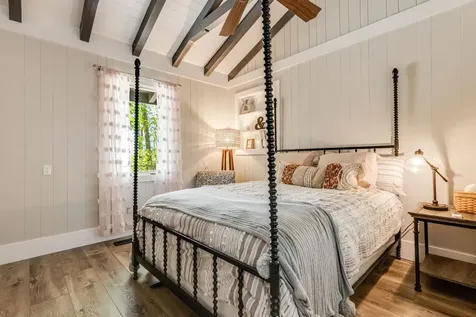 1135 Big Bear Pen Road Highlands NC 28741