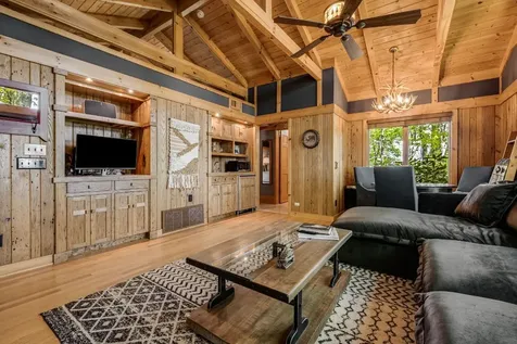 1135 Big Bear Pen Road Highlands NC 28741