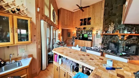 280 Guise Lane Cashiers NC 28717
