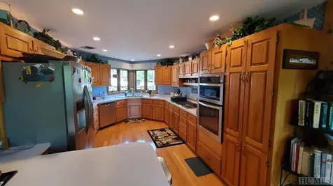 280 Guise Lane Cashiers NC 28717