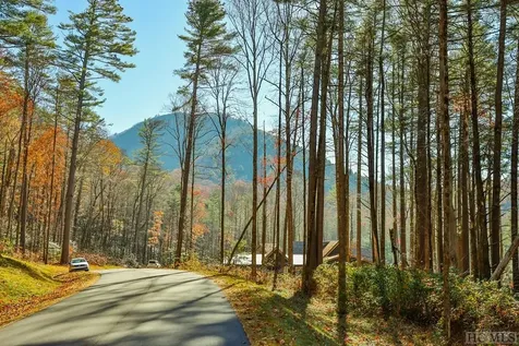 80 Flagstone Road Cashiers NC 28717