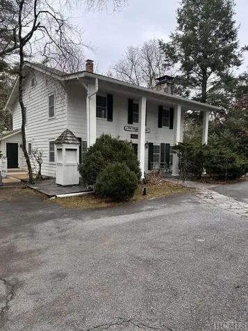 401 N Fifth Street Highlands NC 28741