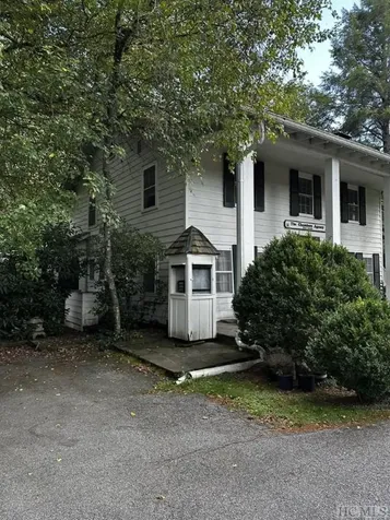 401 N Fifth Street Highlands NC 28741