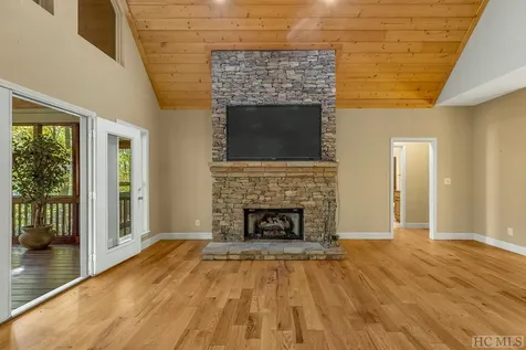 441 Blackberry Trail Sapphire NC 28744