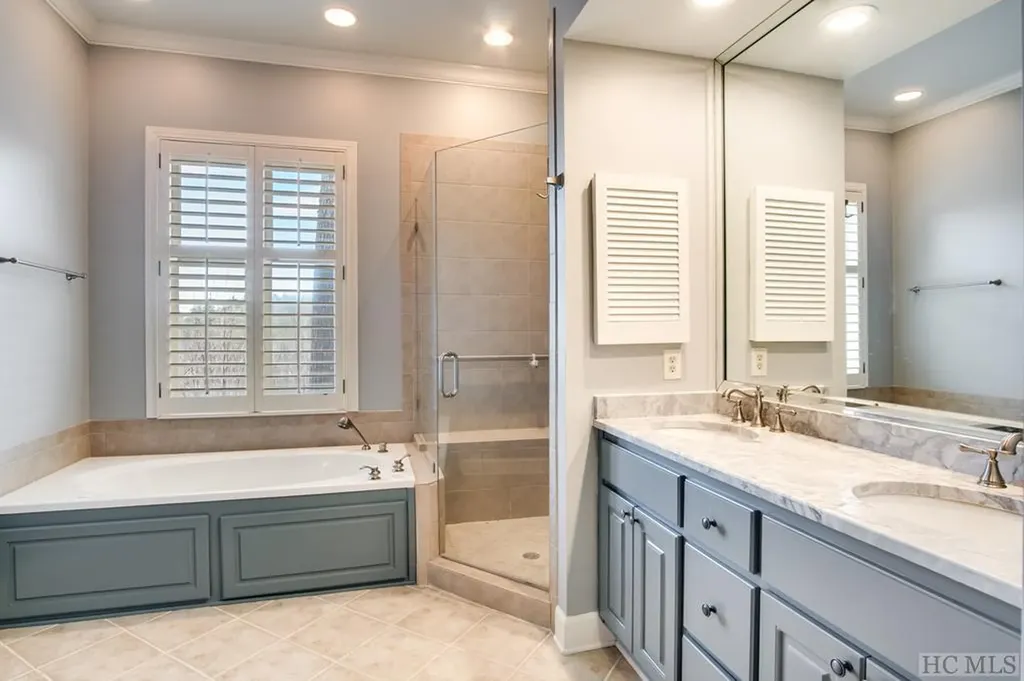 75A Burning Bush Lane Highlands NC 28741