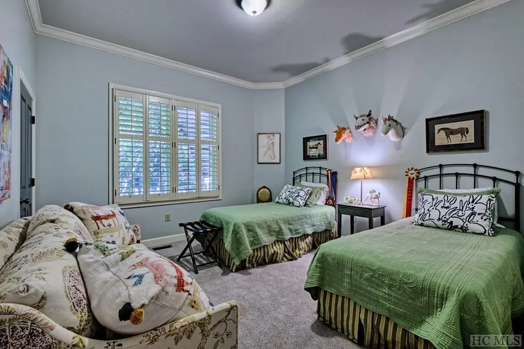 75A Burning Bush Lane Highlands NC 28741