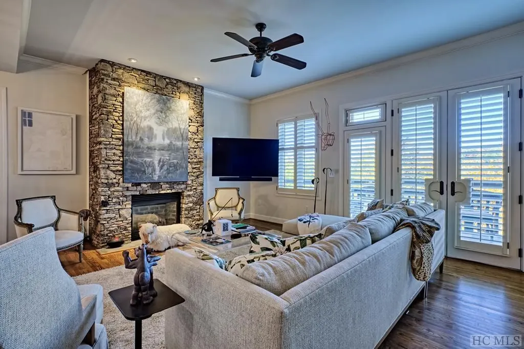 75A Burning Bush Lane Highlands NC 28741