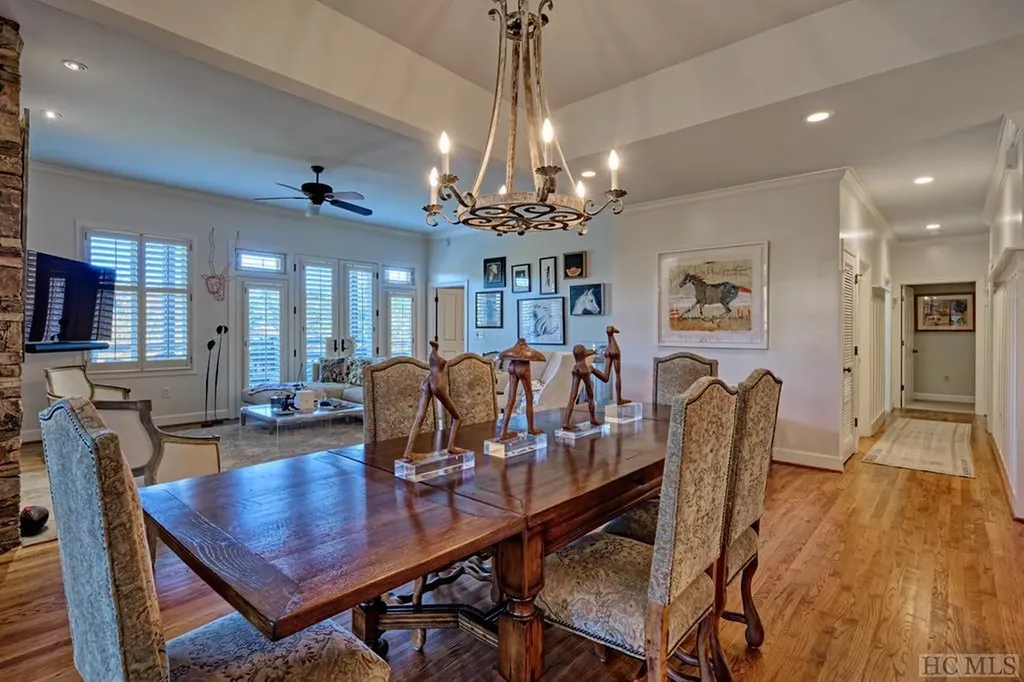 75A Burning Bush Lane Highlands NC 28741