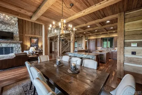 122 Stove Pipe Court Cashiers NC 28717