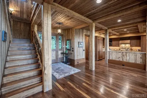 122 Stove Pipe Court Cashiers NC 28717