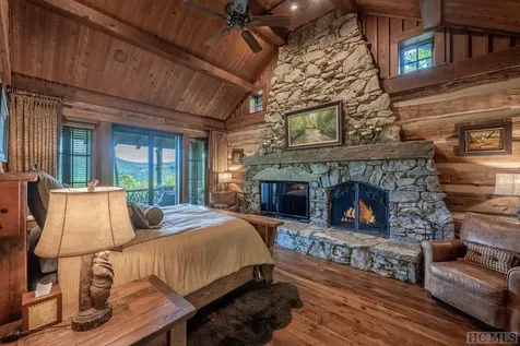 122 Stove Pipe Court Cashiers NC 28717