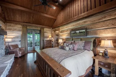 122 Stove Pipe Court Cashiers NC 28717