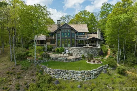 122 Stove Pipe Court Cashiers NC 28717