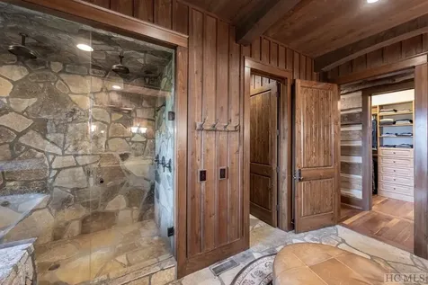 122 Stove Pipe Court Cashiers NC 28717