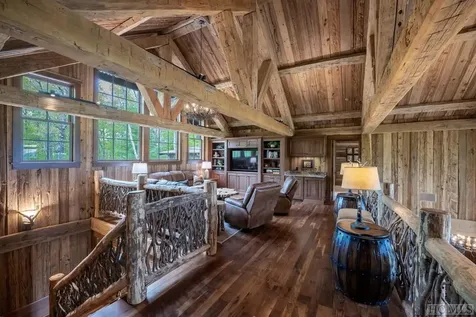 122 Stove Pipe Court Cashiers NC 28717