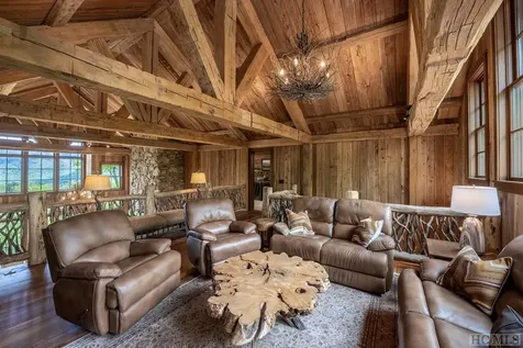 122 Stove Pipe Court Cashiers NC 28717