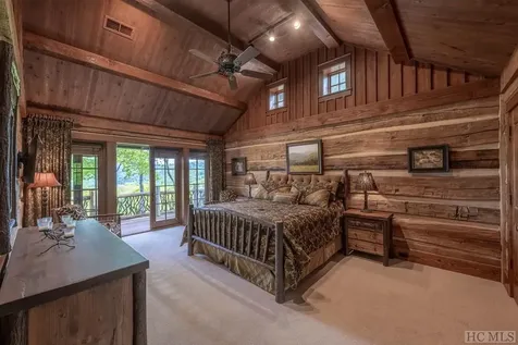 122 Stove Pipe Court Cashiers NC 28717