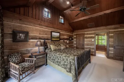 122 Stove Pipe Court Cashiers NC 28717