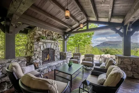 122 Stove Pipe Court Cashiers NC 28717