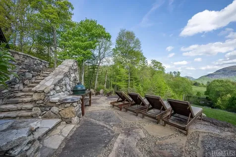 122 Stove Pipe Court Cashiers NC 28717