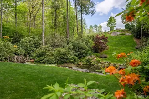 122 Stove Pipe Court Cashiers NC 28717