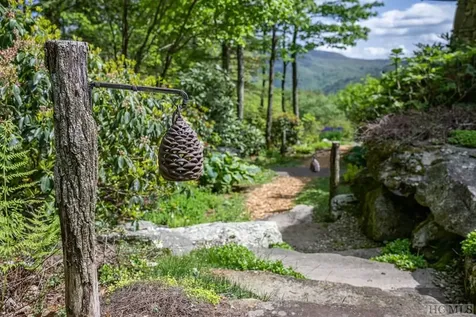 122 Stove Pipe Court Cashiers NC 28717