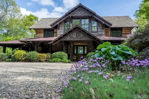122 Stove Pipe Court Cashiers NC 28717