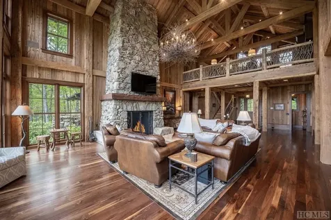 122 Stove Pipe Court Cashiers NC 28717