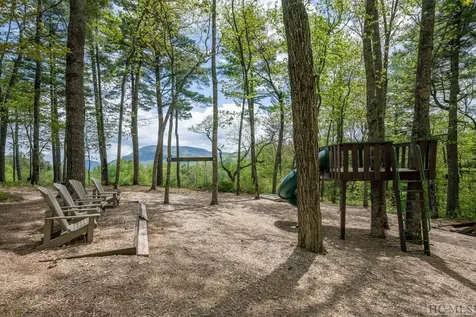 122 Stove Pipe Court Cashiers NC 28717