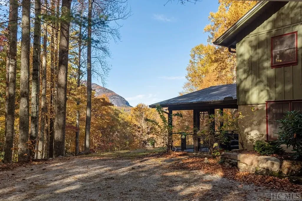 6047 Whiteside Cove Road Highlands NC 28741