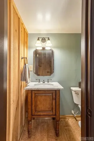6047 Whiteside Cove Road Highlands NC 28741