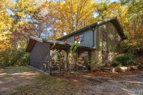 6047 Whiteside Cove Road Highlands NC 28741