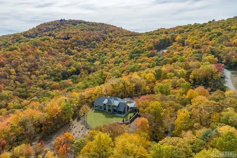 1441 Glencove Drive Cashiers NC 28717