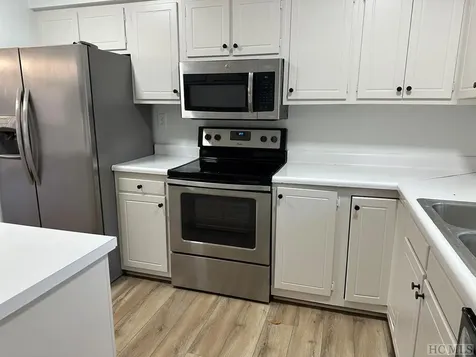 69-7C Dogwood Knob Lane Sapphire NC 28774