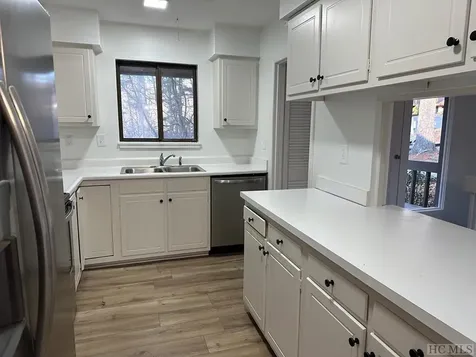 69-7C Dogwood Knob Lane Sapphire NC 28774