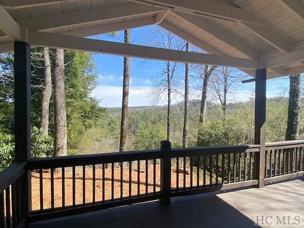 175 Wyanoak Drive Highlands NC 28741