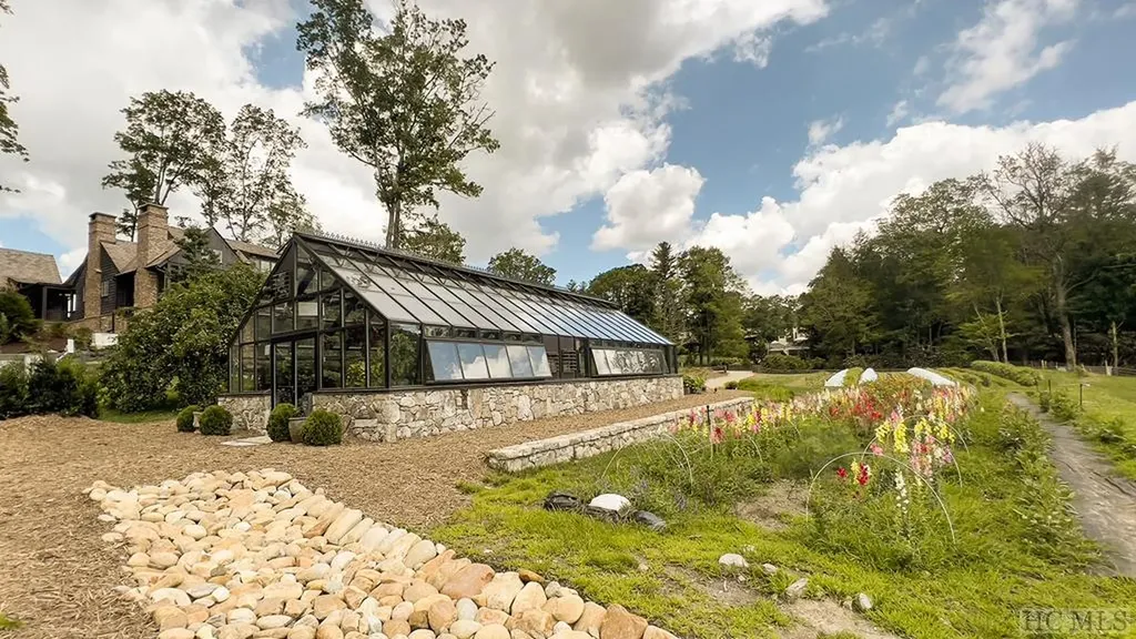 Lot 35 Glencove Drive Cashiers NC 28717